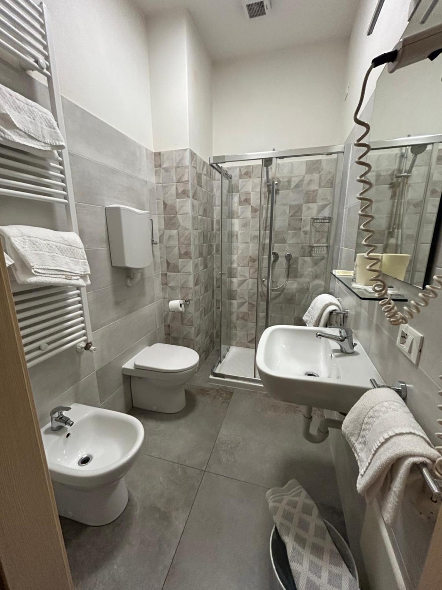 Hotel Marchina Brescia Bagian luar foto