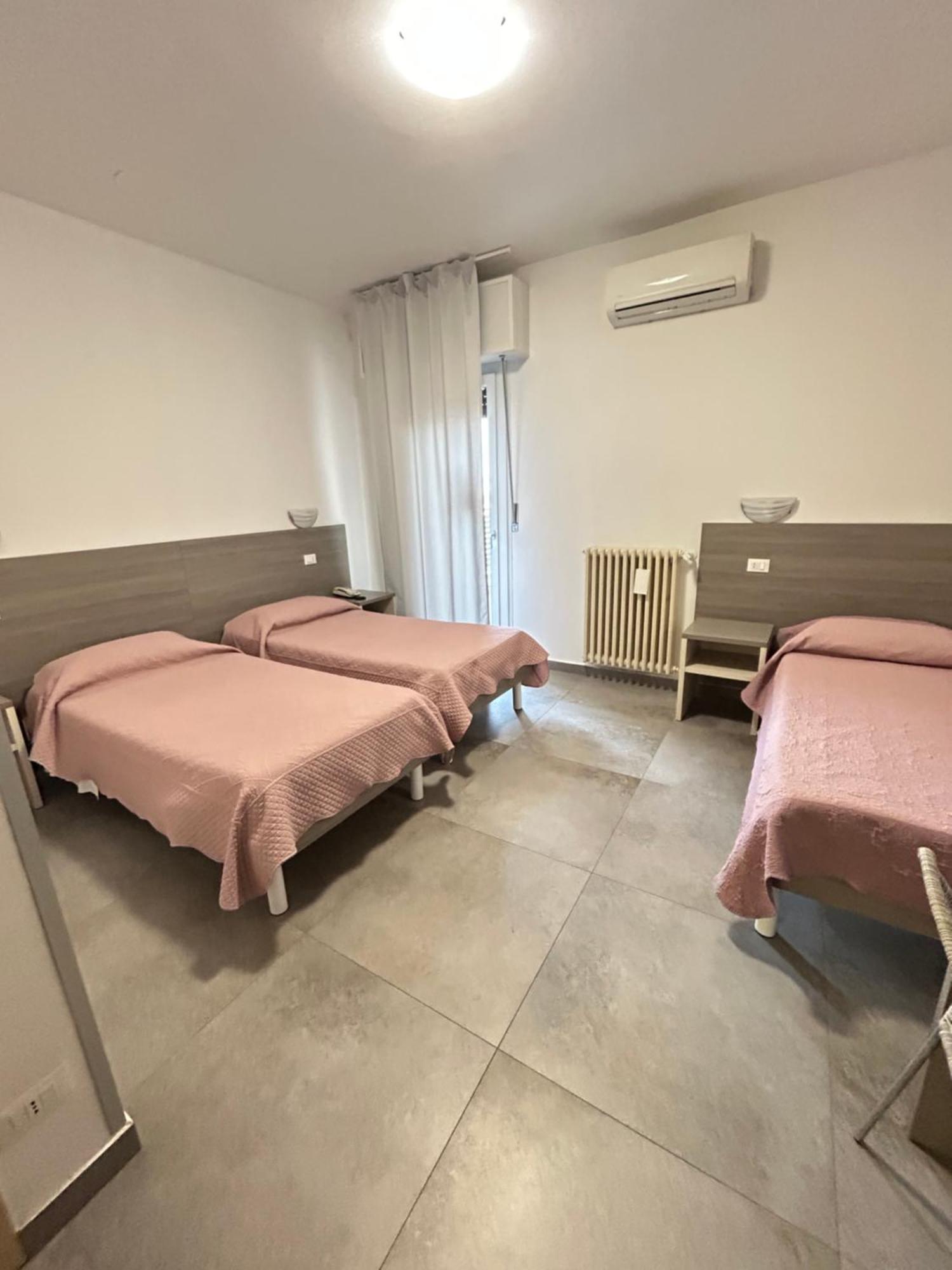 Hotel Marchina Brescia Bagian luar foto
