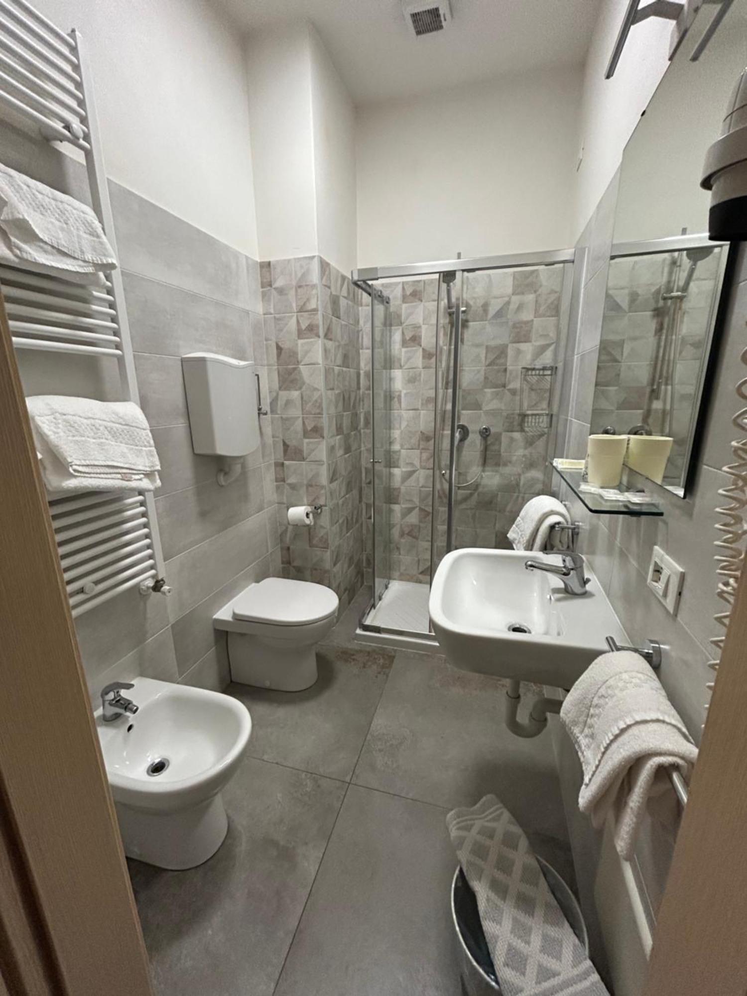 Hotel Marchina Brescia Bagian luar foto