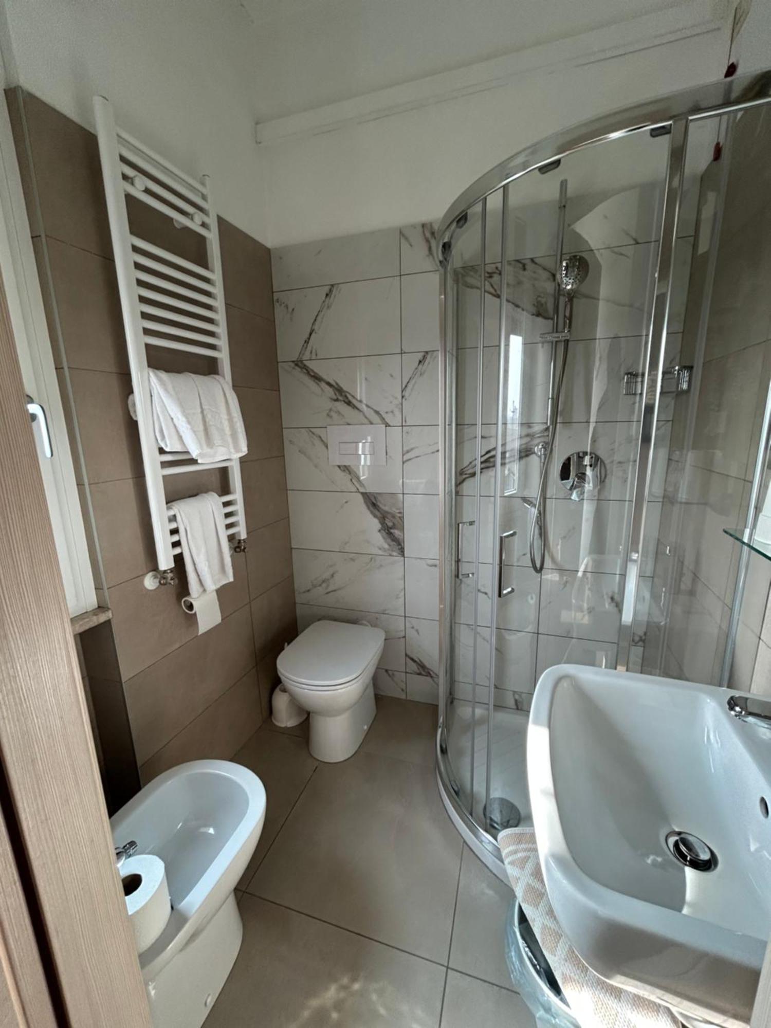 Hotel Marchina Brescia Bagian luar foto