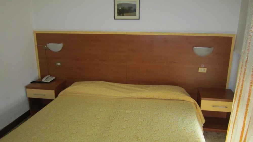 Hotel Marchina Brescia Bagian luar foto