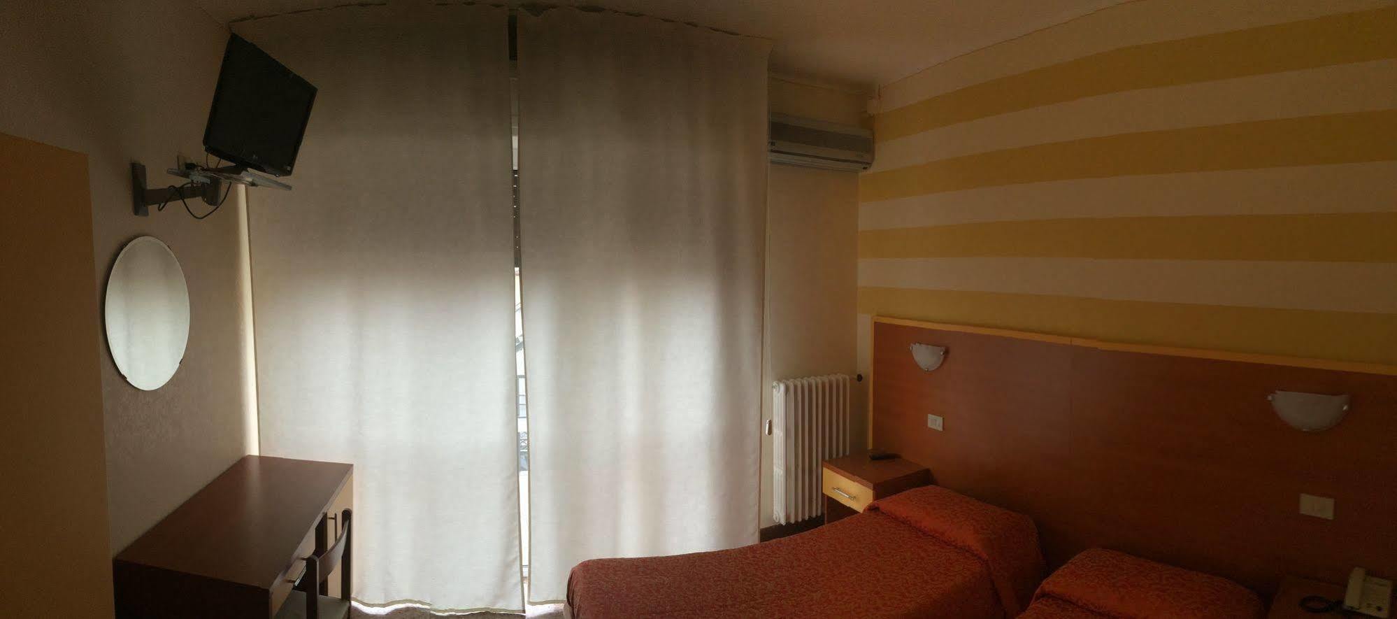 Hotel Marchina Brescia Bagian luar foto